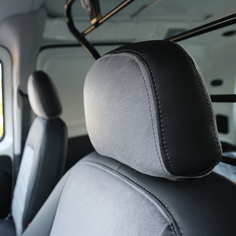 Housses de sièges Peugeot 208 Premium - Cuir noir